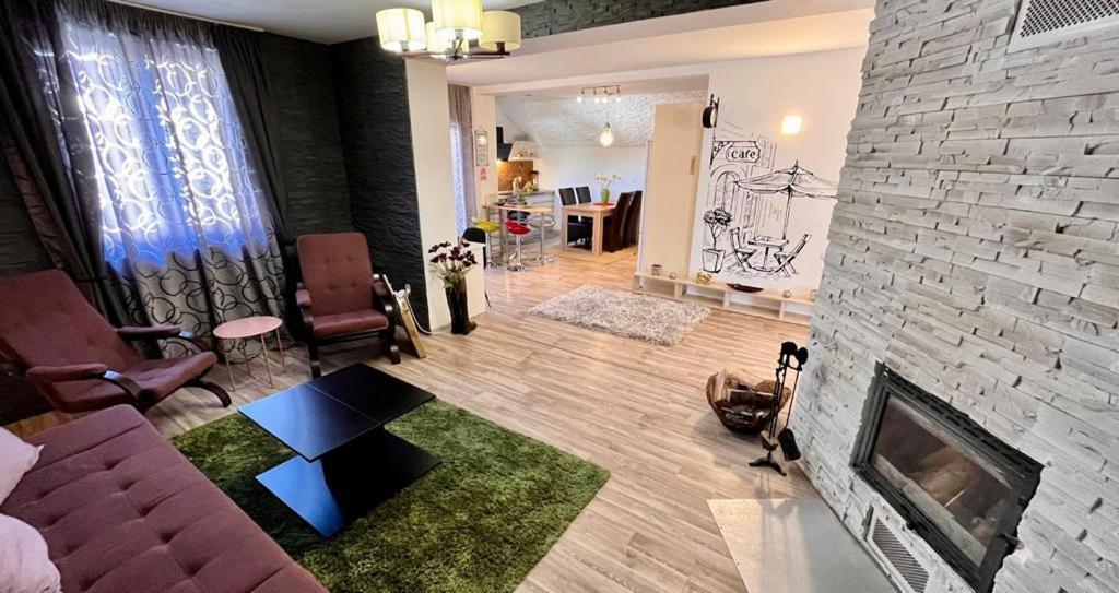 Cristina House Lägenhet Braşov Exteriör bild