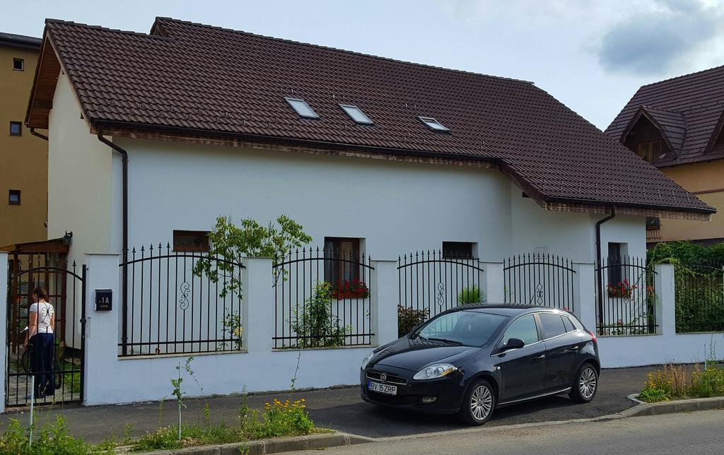 Cristina House Lägenhet Braşov Exteriör bild