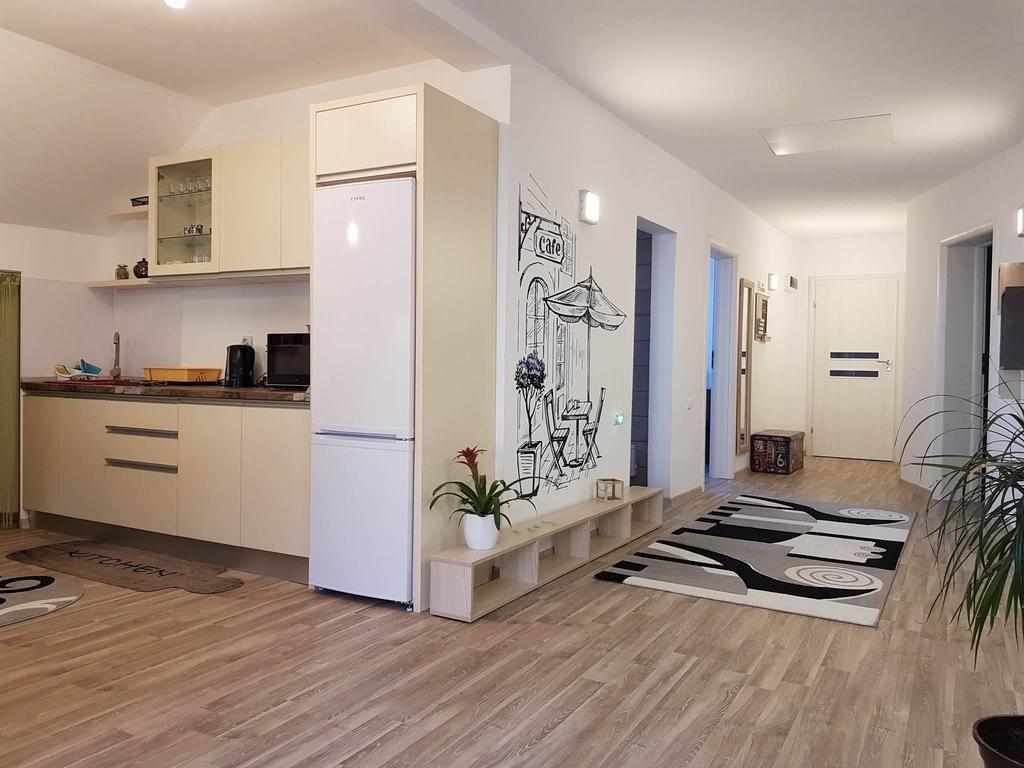 Cristina House Lägenhet Braşov Exteriör bild